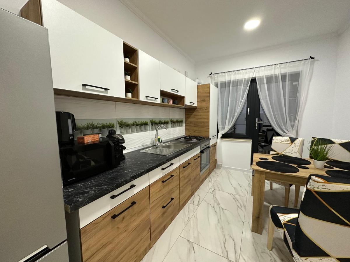 Golden Garden Luxury Apartment In Bucharest Bucareste Exterior foto
